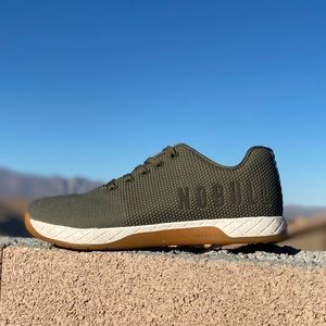 NOBULL Army Ivory Gum Trainer Women’s 6.5